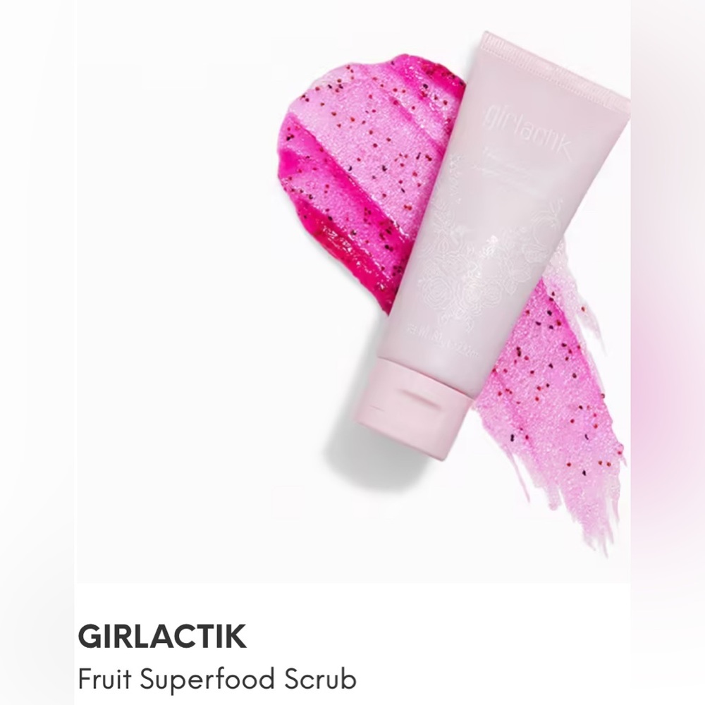 GIRLACTIK
Fruit Superfood Scrub